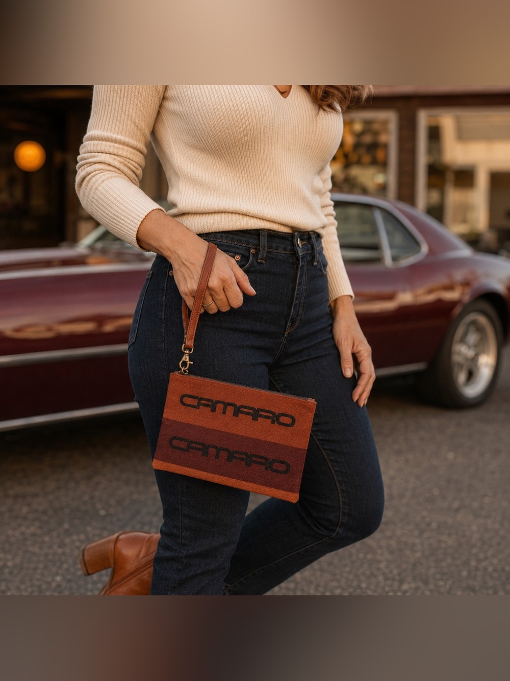 Kim White Camaro Auto Upholstery Leather Wristlet Clutch Made in USA - Picture 1 of 4